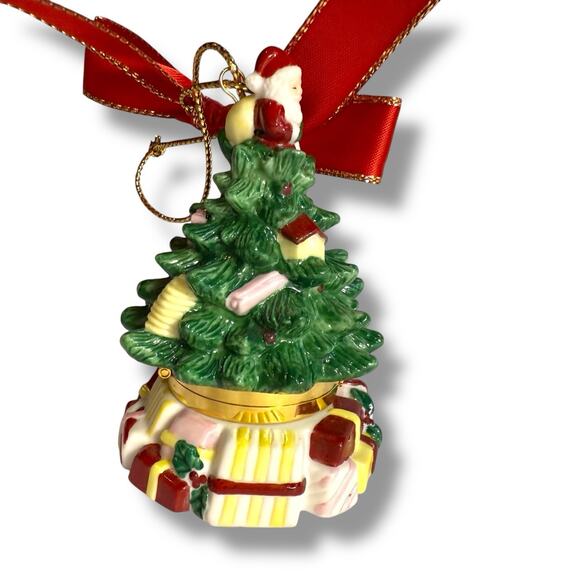 VTG Spode Porcelain Christmas Tree Hinged Trinket Box Ornament Collectible 3” - Picture 2 of 13